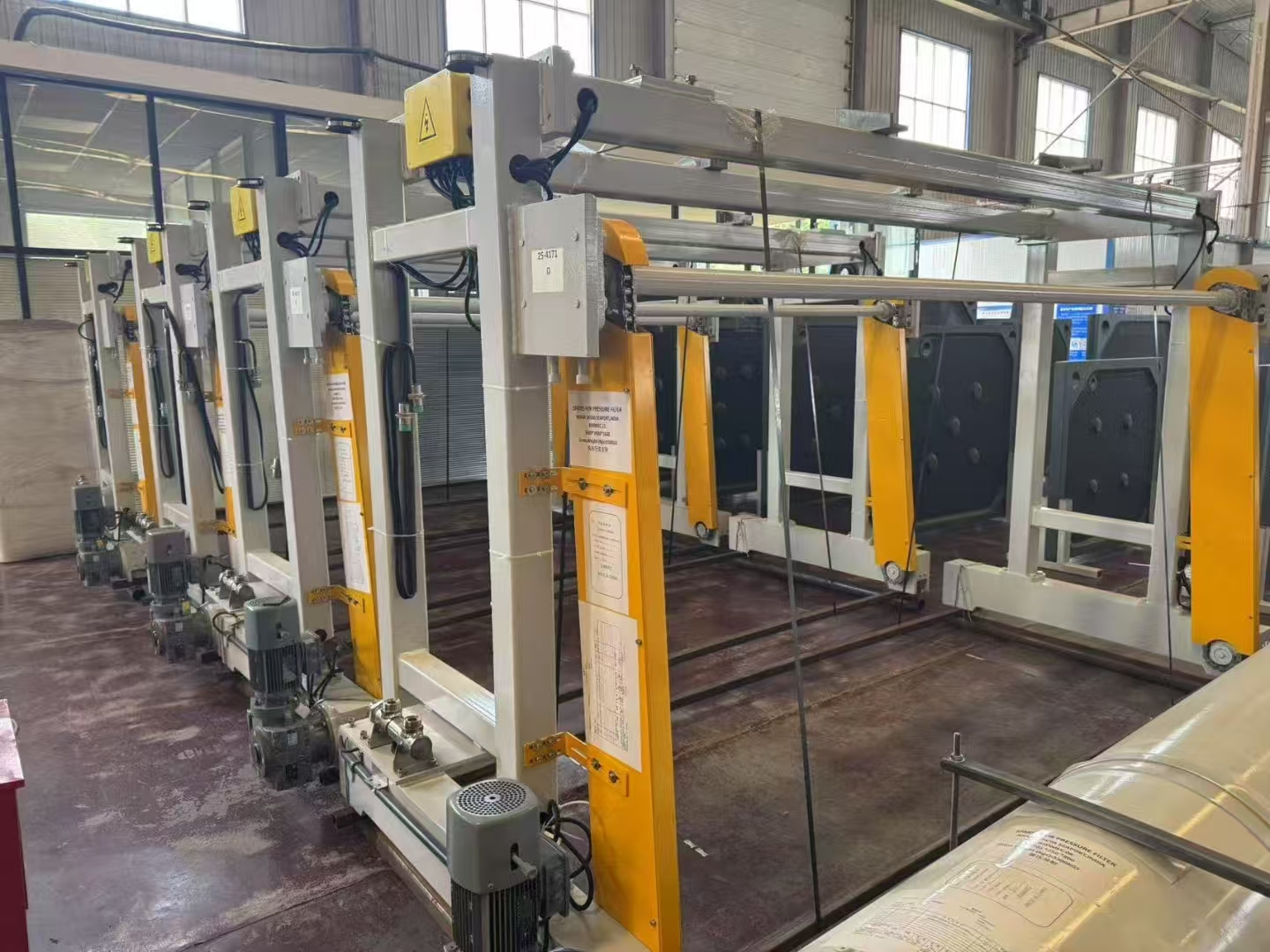 Introduction of the hydraulic stsyem of the filter press